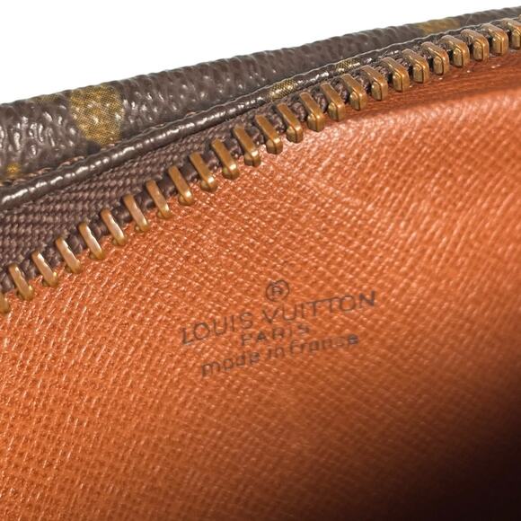 Authentic Louis Vuitton Pochette Marly Crossbody Purse - Picture 3 of 14